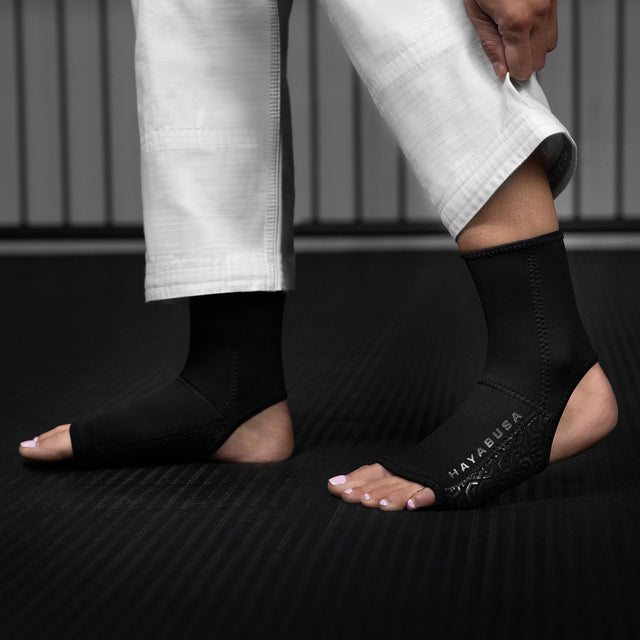 Proteções de pé Hayabusa Ashi – Preto