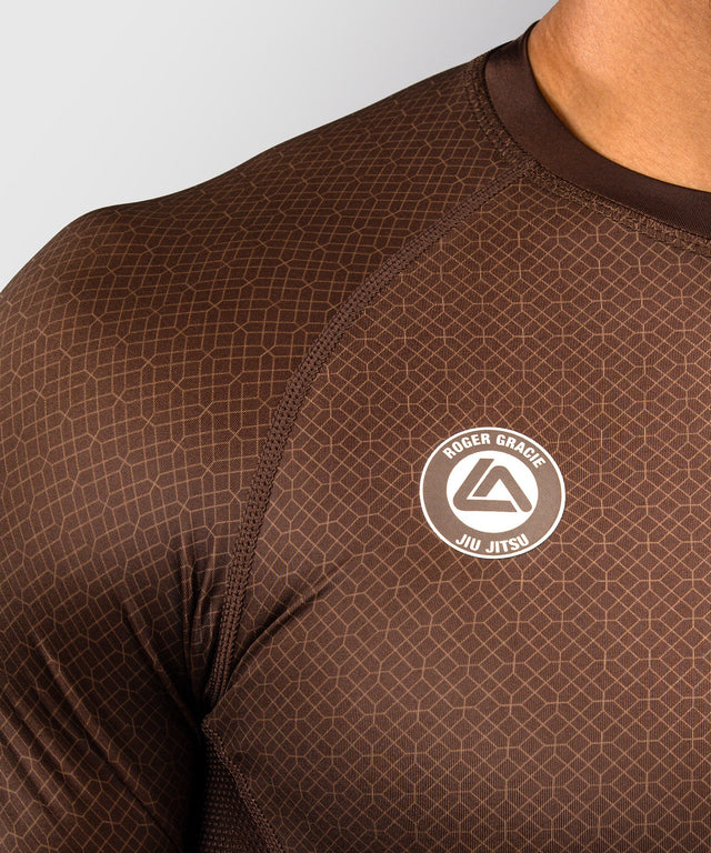 Rashguard Venum x Roger Gracie Academy Manga Corta – Marrón Oscuro