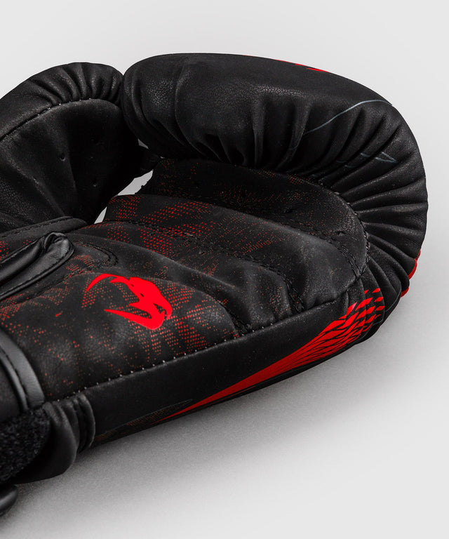 Mănuși de box Venum Impact Amazonia Reborn – Negru/Roșu