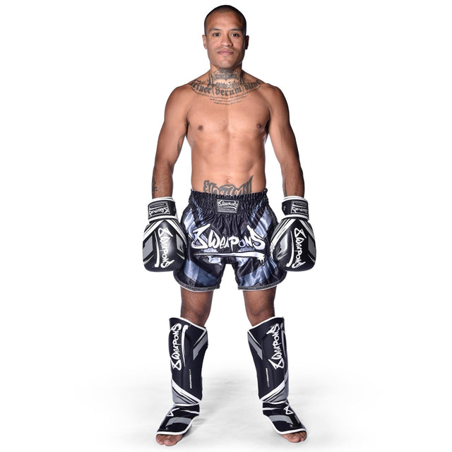 8 WEAPONS Muay Thai shorts Shift – Sort Mat