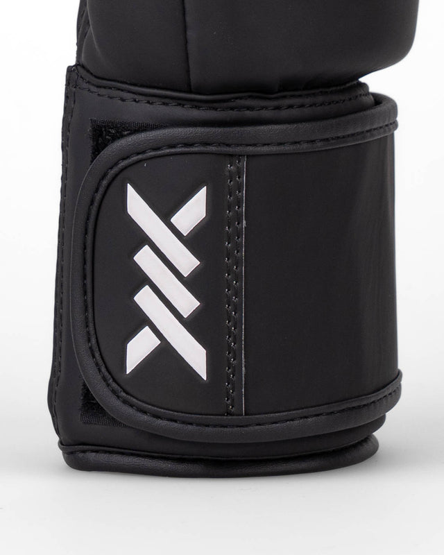Guantes de boxeo Caged Shadow – Negro mate/Blanco
