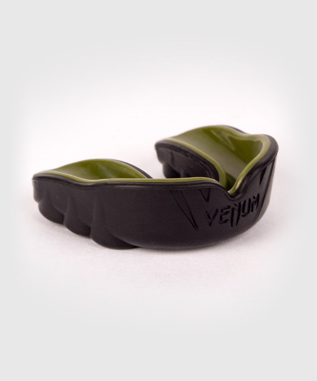 Proteză dentară Venum Challenger – Negru/Khaki Verde