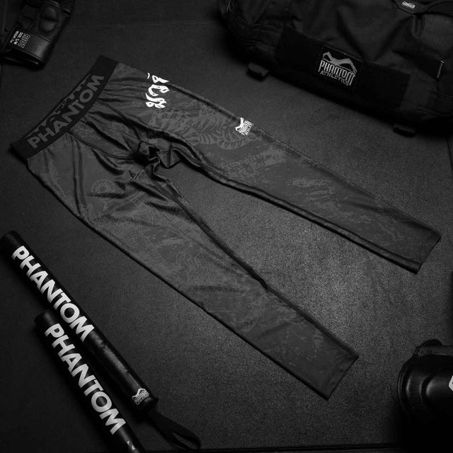 Pantalones de compresión Phantom Athletics Muay Thai – Negro/Gris