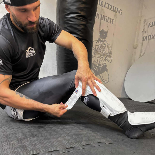 Espinilleras Phantom Athletics Muay Thai – Blanco Frost