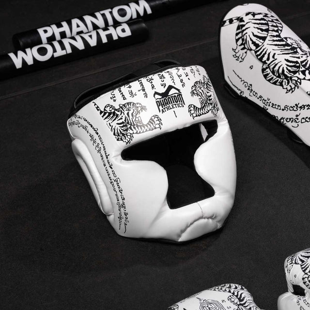 Casco Muay Thai Phantom Athletics – Bianco