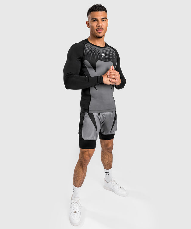 Koszulka Rashguard Venum Attack z długimi rękawami – czarna/szara