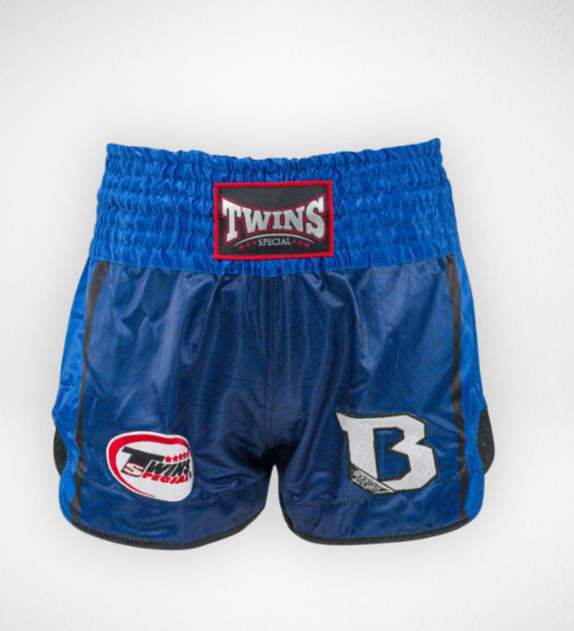 Twins Muay-Thai-Shorts TBT4 – Blau