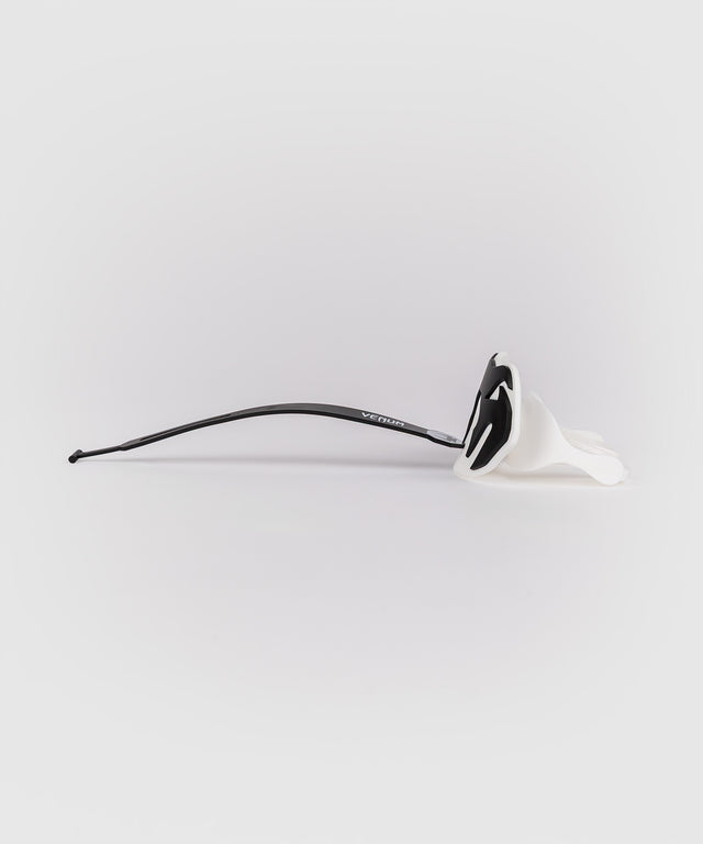 Proteză dentară de box Venum Elite – Alb/Negru