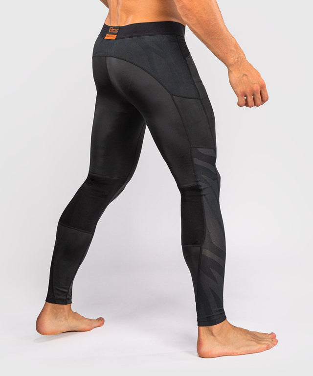 Pantaloni scurți de compresie Venum G-Fit Revolution – Negru/Cupru