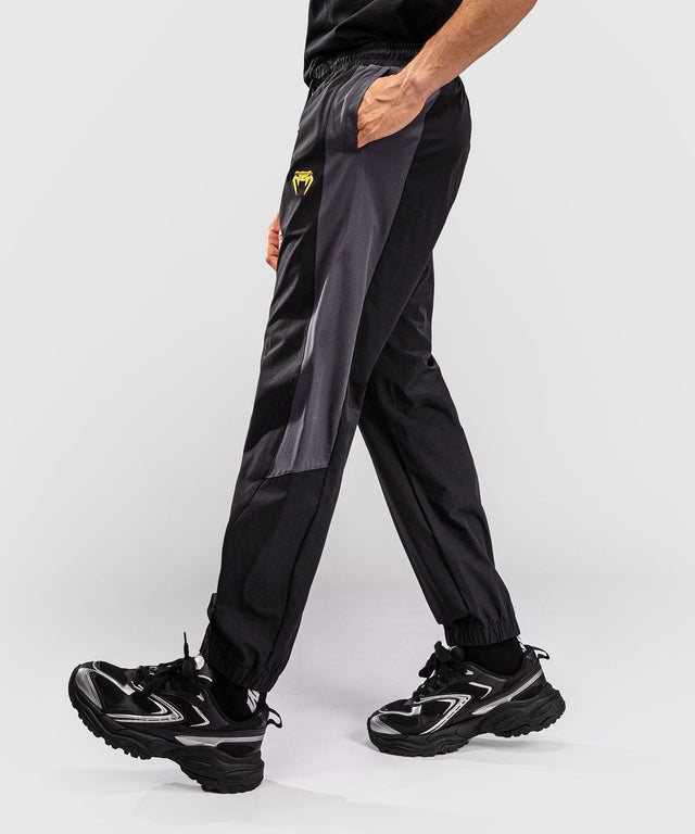 Pantaloni de antrenament Venum Vectra – Negru/Auriu