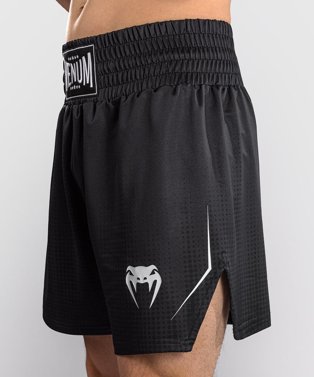 Pantaloncini da boxe Venum Stealth – Nero/Bianco