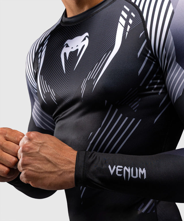 Venum Rashguard No-Gi 6.0 Lange Ärmel – Schwarz/Weiß