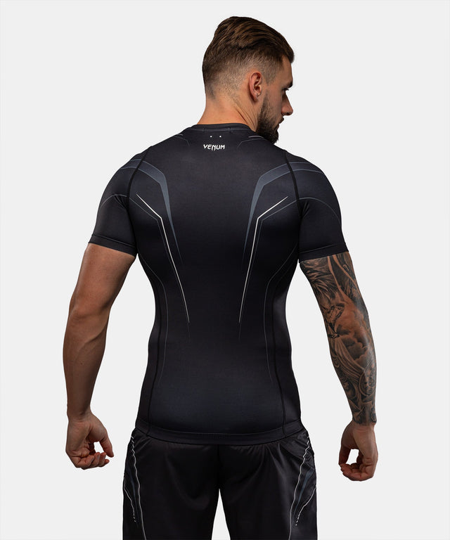 Rashguard Venum Streamline – Preto/Branco