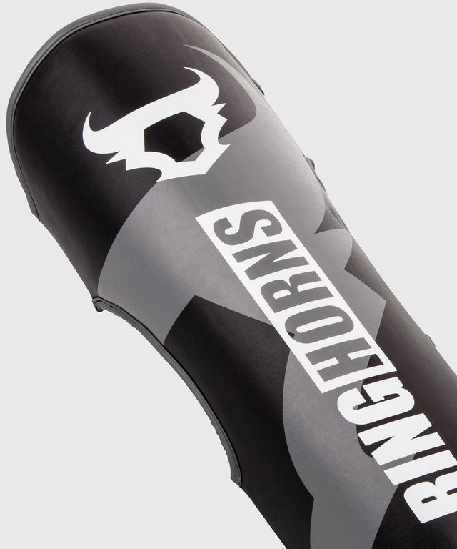 Tibiere Ringhorns Charger – Negru