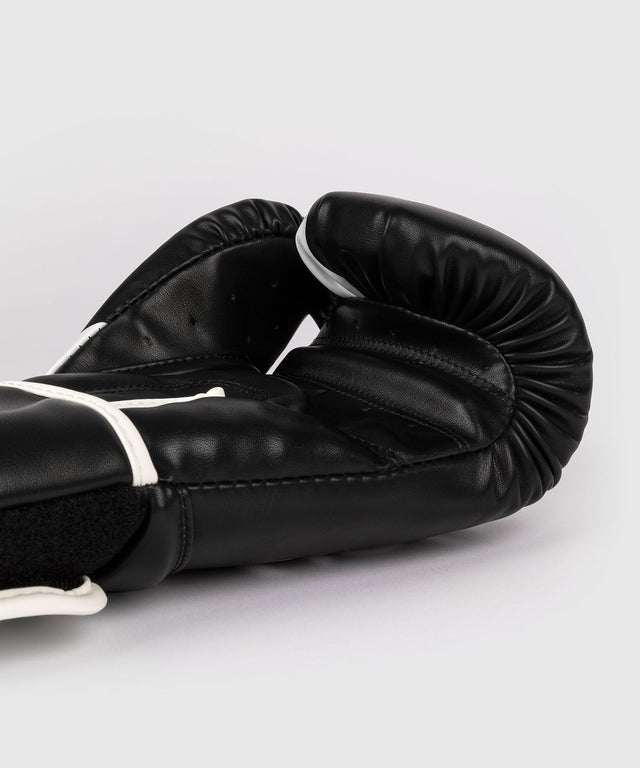 Guantes de boxeo Venum Challenger 2.5 – Negro/Blanco