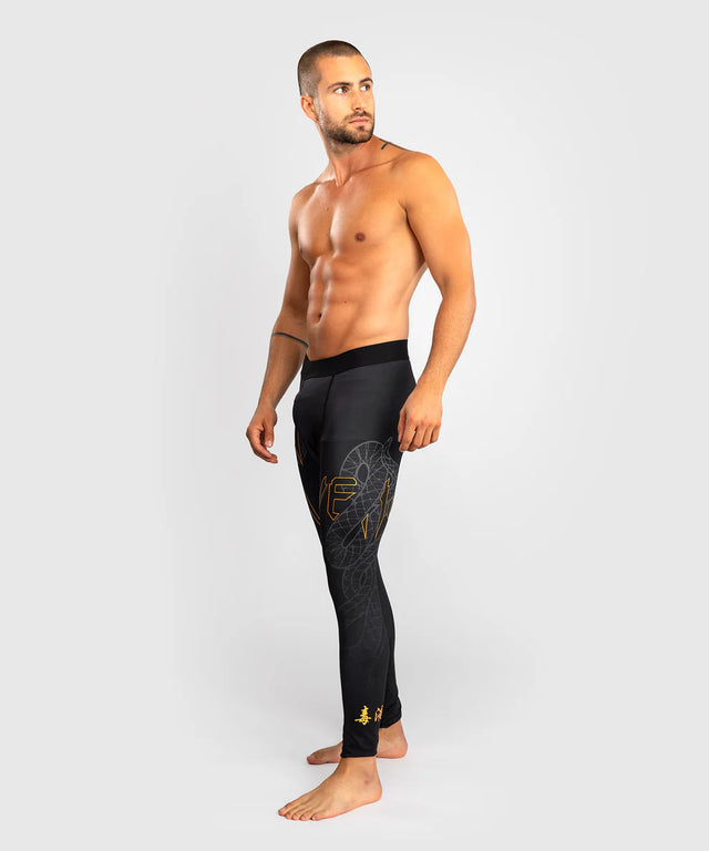 Pantaloni scurți de compresie Venum Serpenti – Negru