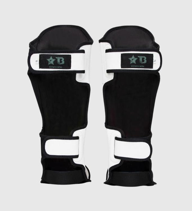 Paratibie da kickboxing Fairtex FXB – Bianco/Oro – Paratibie da kickboxing
