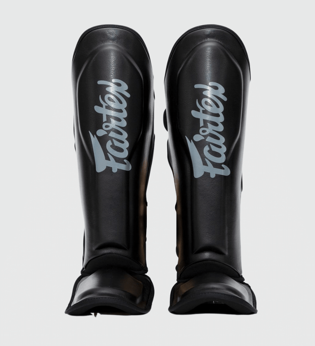 Paratibie Kickboxing Fairtex FXB – Nero/Grigio – Paratibie