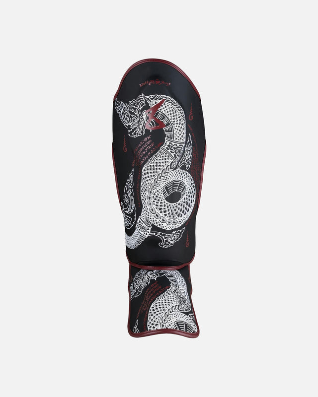 8 WEAPONS Benskydd Sak Yant Naga – Svart/Bordeaux