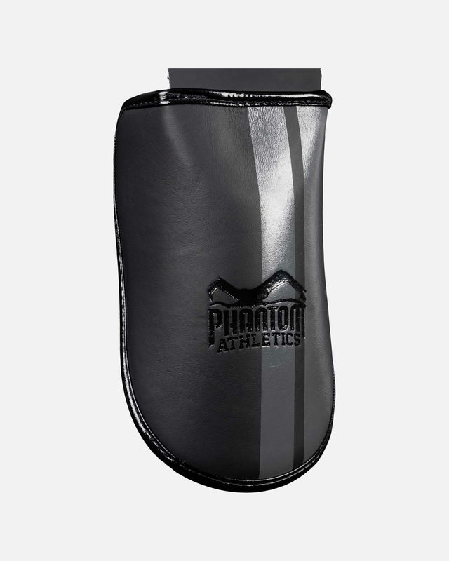 Ochraniacze na piszczele Phantom Athletics APEX Striking – Czarne/Szare