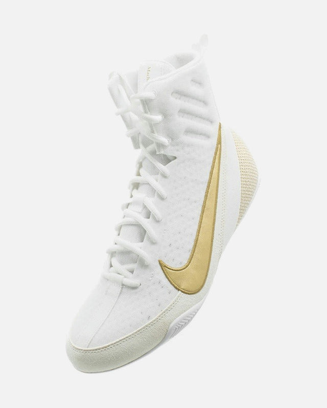 Chaussures de boxe Nike Machomai 3 – Blanc/Or