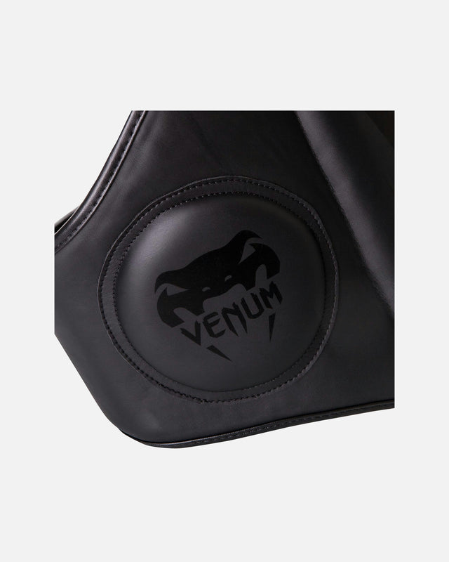 Venum Elite Belly Pad - Black