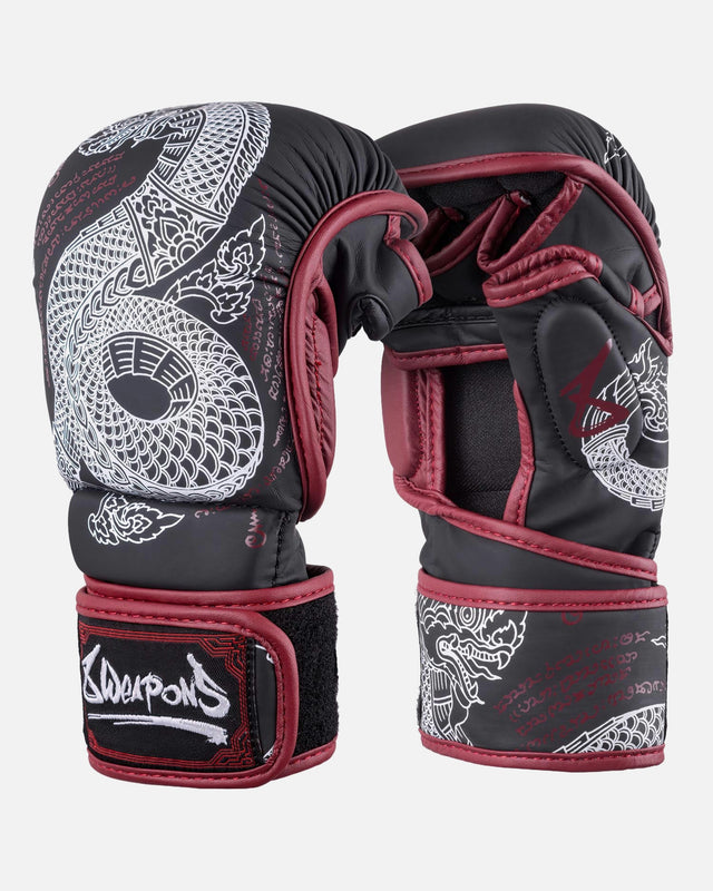 8 WEAPONS MMA Handschoenen Sak Yant Naga - Zwart/Marijnrood