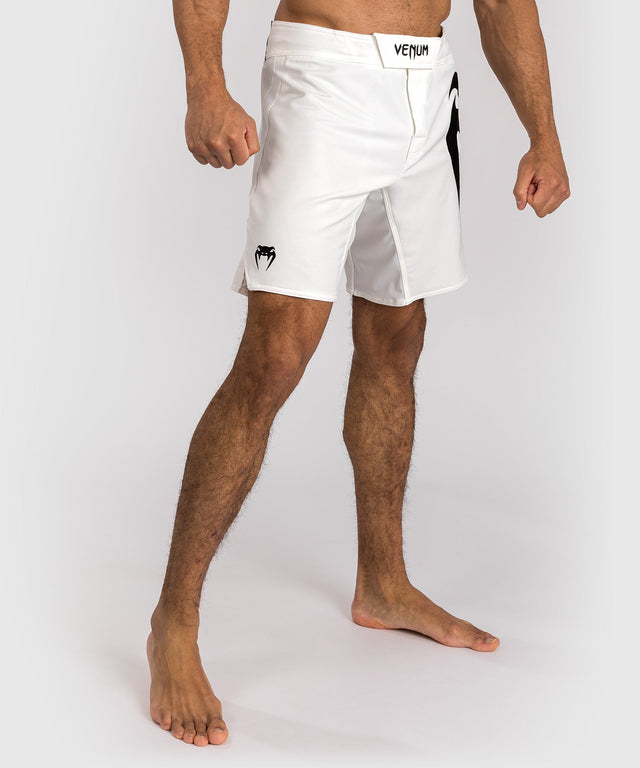 Pantaloncini MMA Venum Light 5.0 – Bianco/Nero