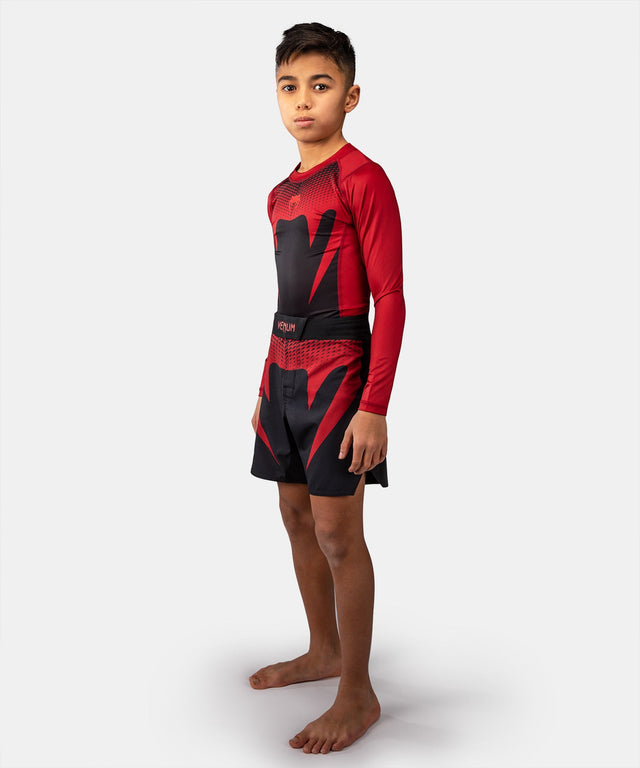 Shorts de MMA Venum Attack Enfant – Noir/Rouge