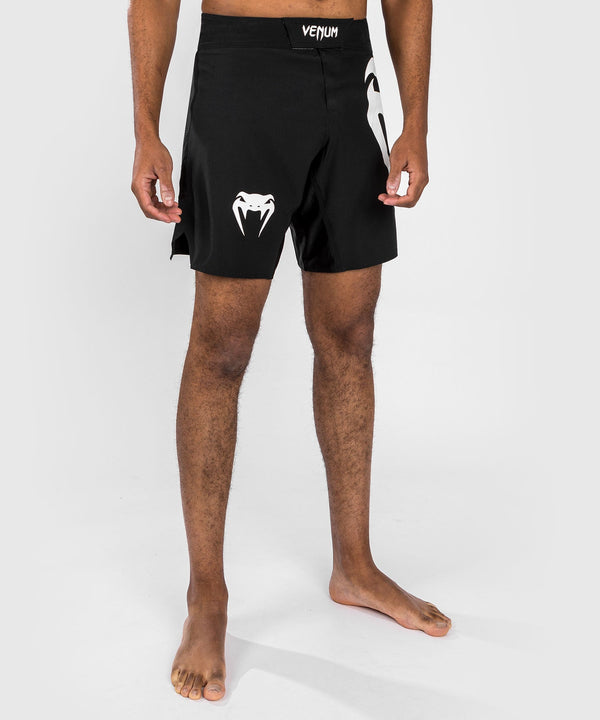 Pantaloncini MMA Venum Light 5.0 – Nero/Bianco