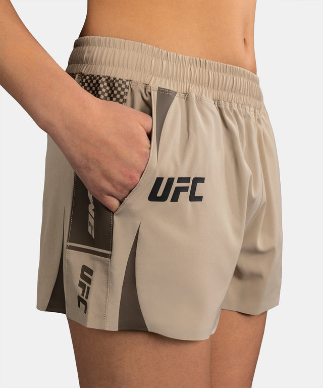 Pantaloncini da allenamento Venum UFC Unity – Donna – Sabbia