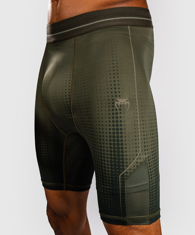 Pantaloni scurți MMA Venum Stealth – Kaki/Verde închis
