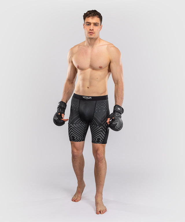 Pantaloncini a compressione Venum Midnight Fury – Nero/Grigio/Argento
