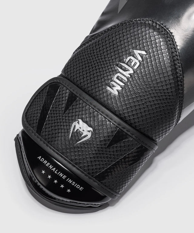 Mănuși de box Venum Challenger 4.0 Scales – Negru
