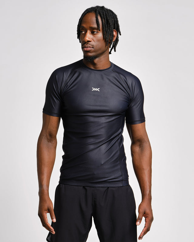 Rashguard Caged Tactical Maniche Corte – Nero