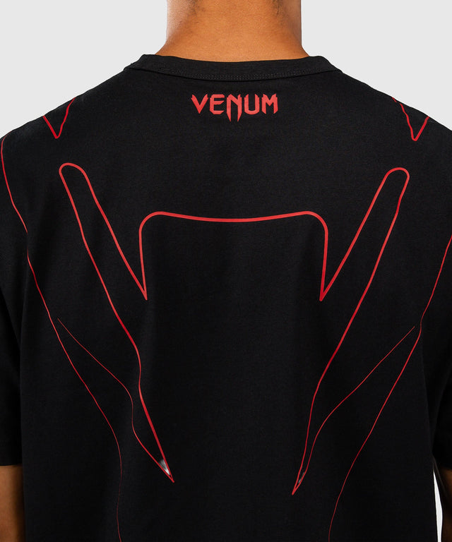 Camiseta Venum Amazonia Reborn – Negro/Rojo