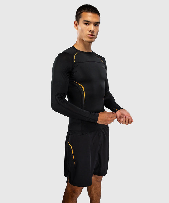 Venum Rashguard G-Core Långärmad – Svart/Guld