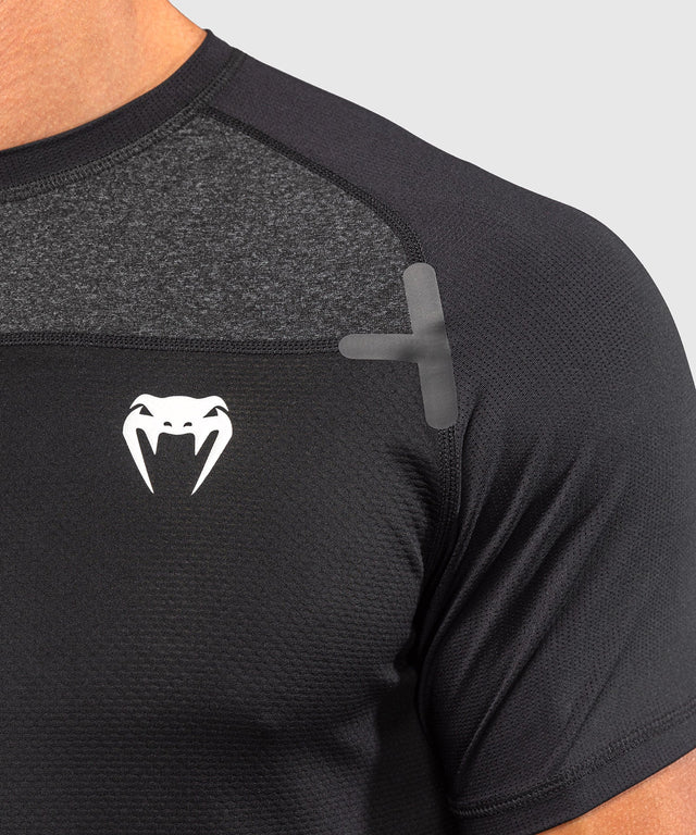 T-shirt Venum G-Fit Scale Dry Tech – Preto