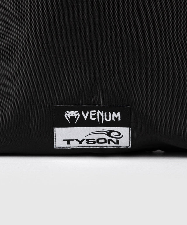 Boxerské rukavice Venum x Mike Tyson Replica – Černé/Bílé