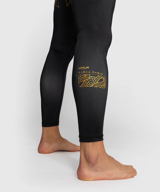 Pantaloni scurți de compresie Venum Serpenti – Negru