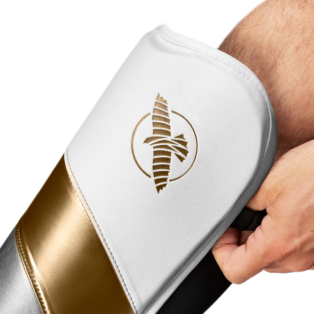 Espinilleras Hayabusa T3 Full – Blanco/Oro