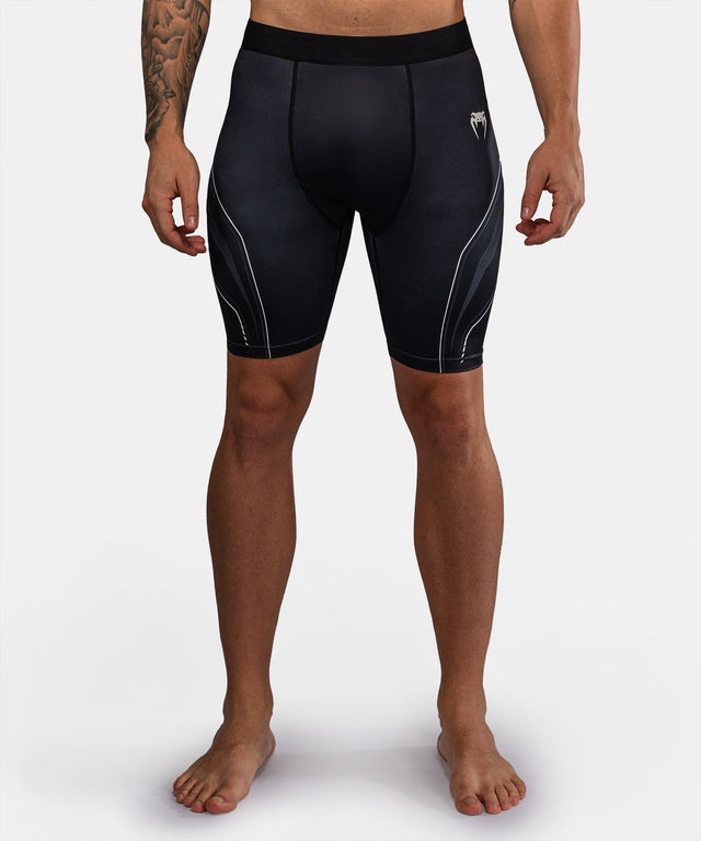 Pantaloncini a compressione Venum Streamline – Nero/Bianco