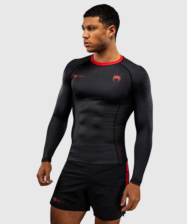 Rashguard Venum x Roger Gracie Mangas Compridas – Preto/Vermelho