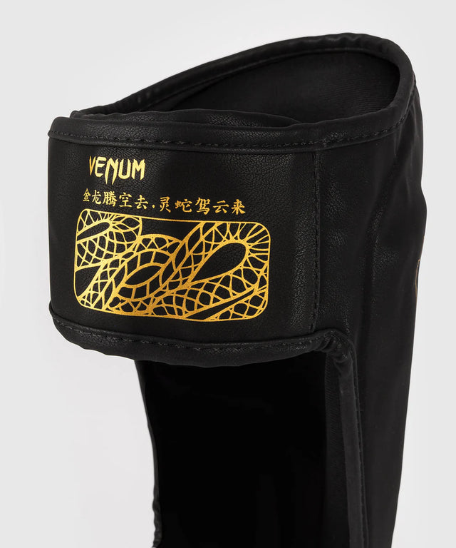 Venum Schienbeinschoner Serpenti – Schwarz