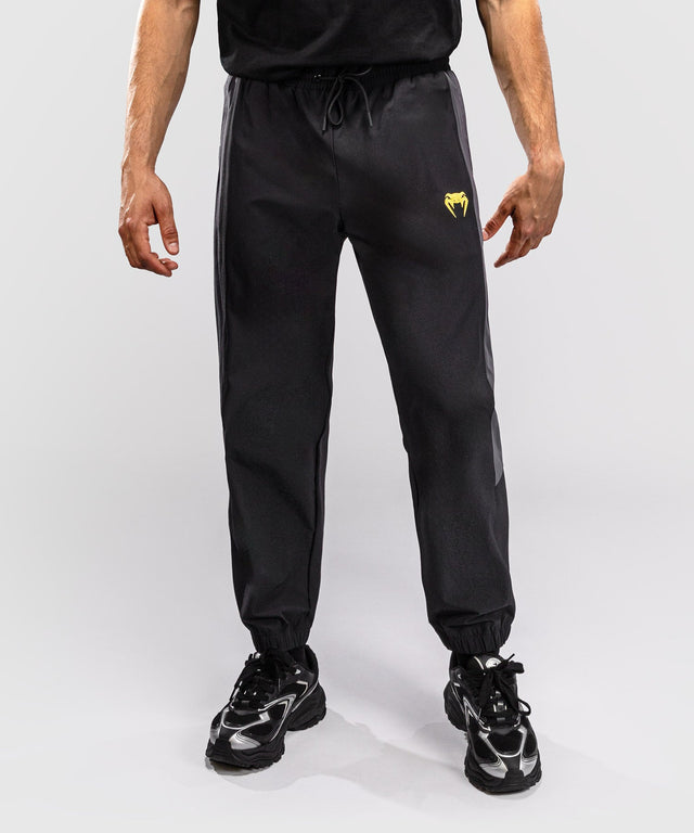 Pantaloni de antrenament Venum Vectra – Negru/Auriu