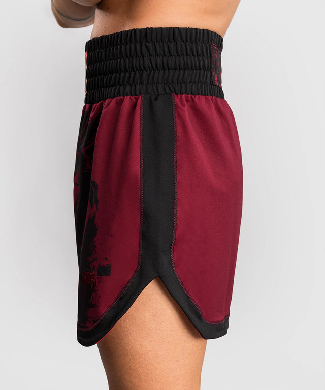 Boxerské trenky Venum x Assassin's Creed Shadows – Burgundy/Černé