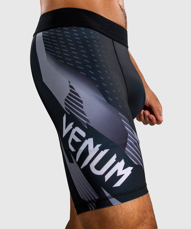 Venum Compression Shorts No-Gi 6.0 – Black/White