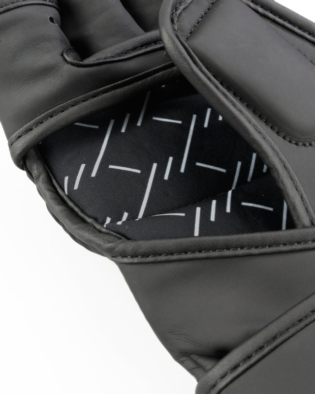 Guanti MMA Caged Shadow – Nero opaco