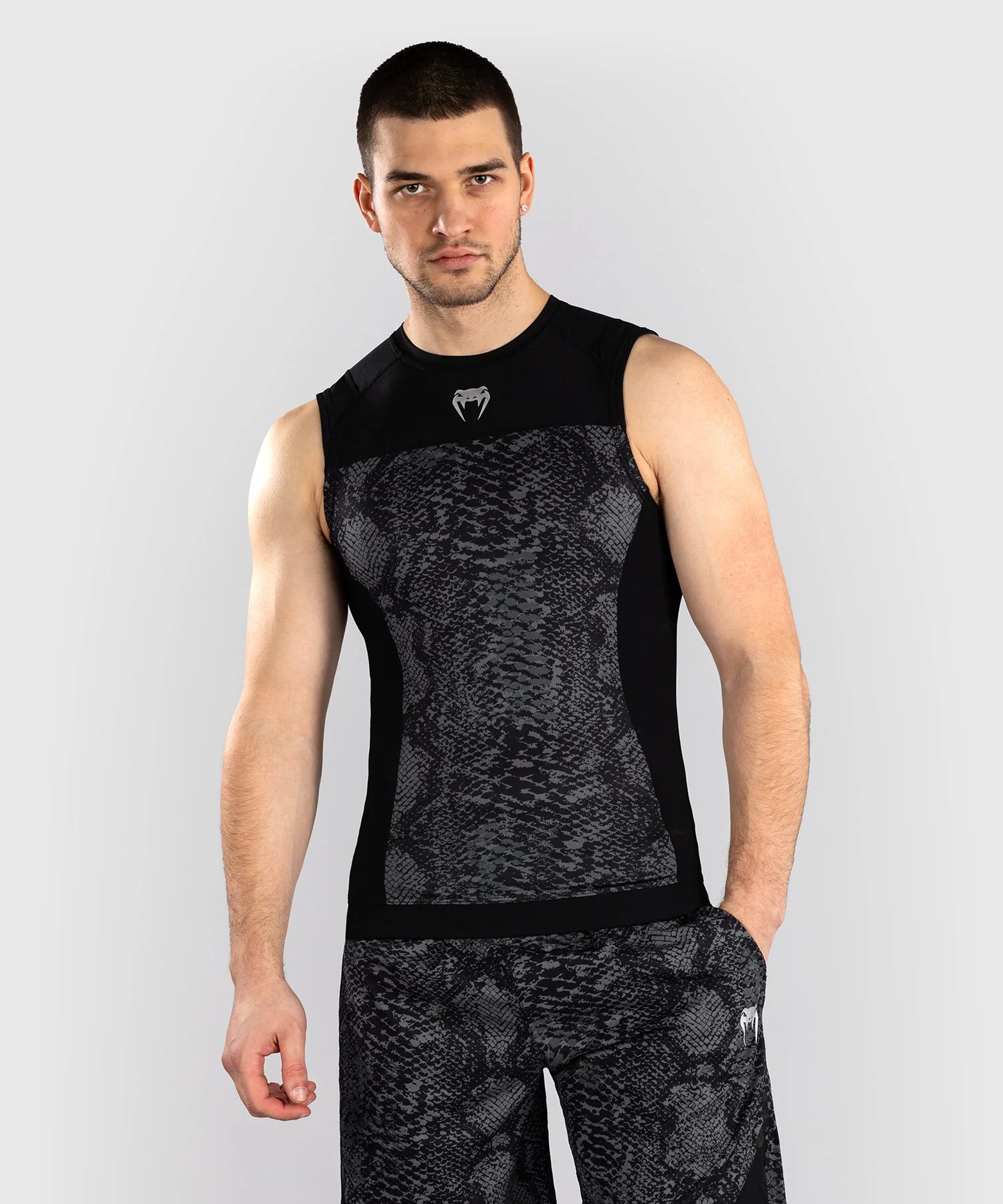 Rashguard Venum G-Fit Scales sin mangas – Negro/Gris