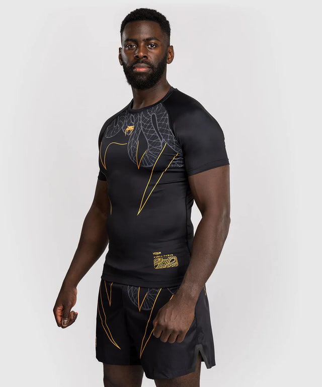 Rashguard Venum Serpenti Mangas Curtas – Preto